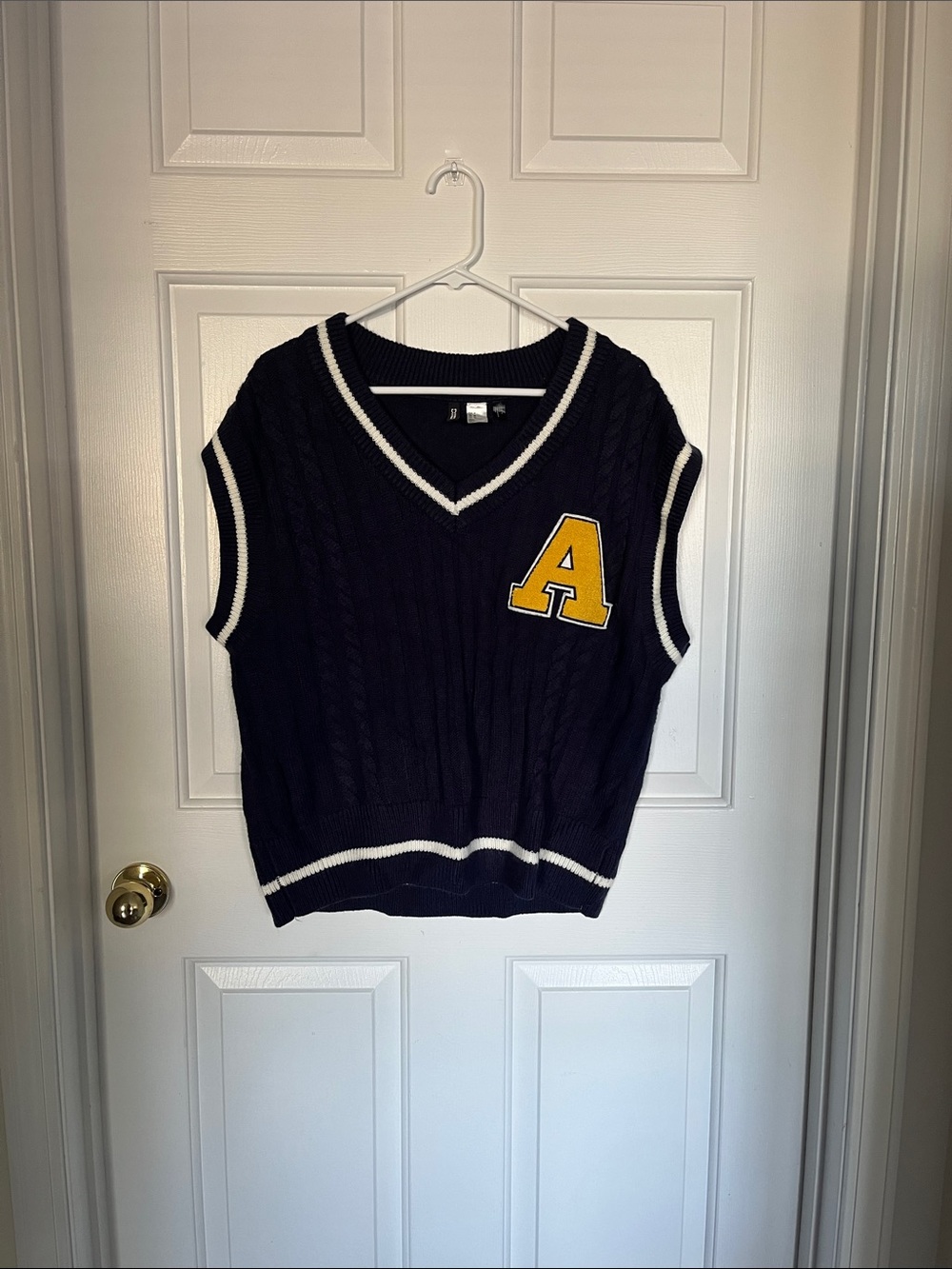Collegiate Letterman Sweater Vest | H&M | Medium